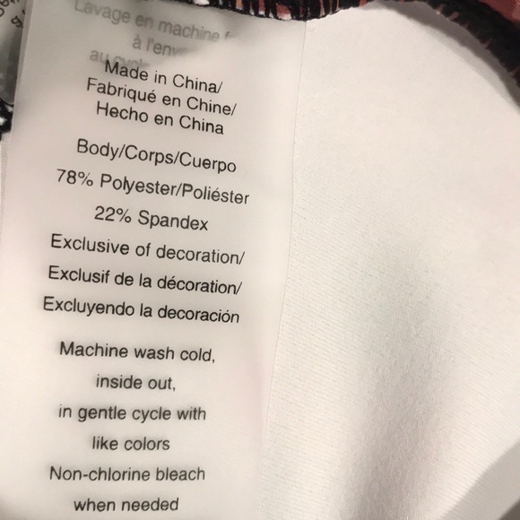 Avec Les Filles Women's Camo Printed Ankle Legging. L - Picture 7 of 8